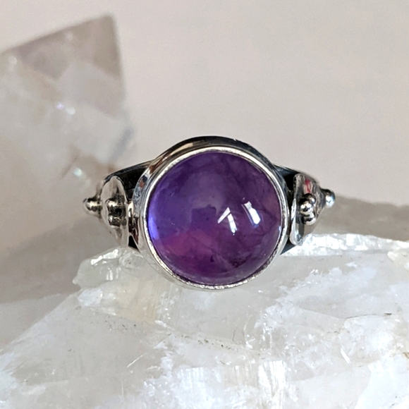 Natural Purple Amethyst, 925 Silver Ring, size 8 - Picture 1 of 11